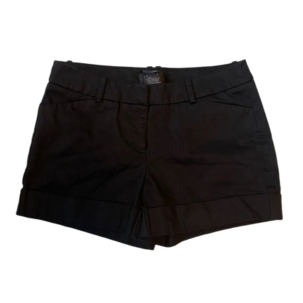 Mossimo Black Cuff Shorts Size 4 - Picture 1 of 2